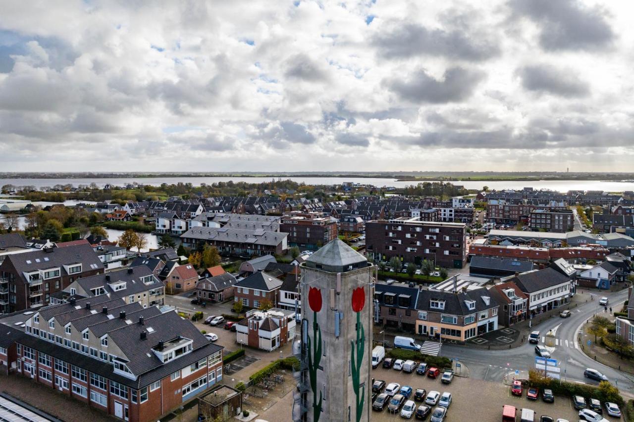 B&B De Tulpentoren Roelofarendsveen Exteriér fotografie