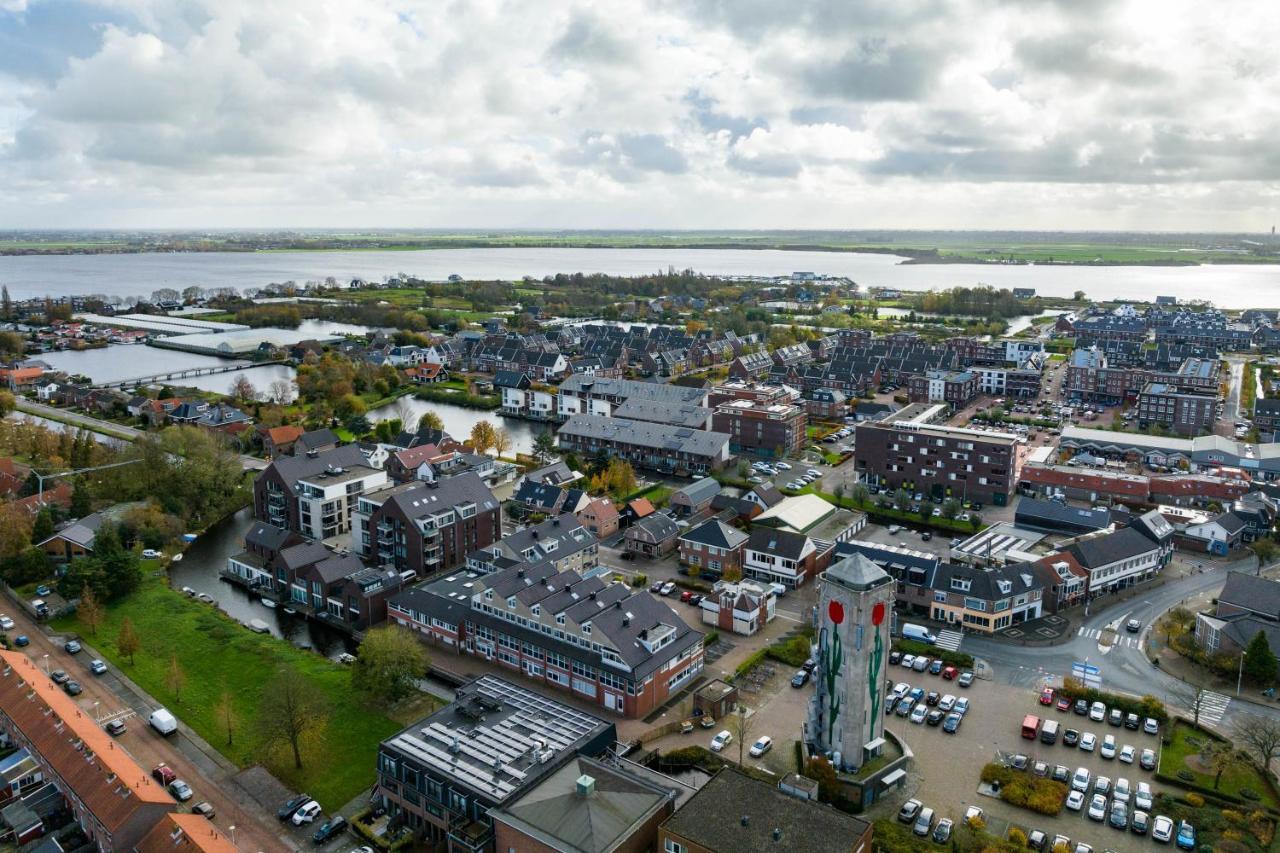 B&B De Tulpentoren Roelofarendsveen Exteriér fotografie